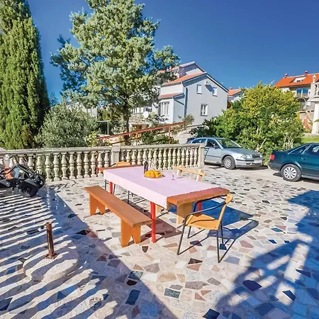 Apartment Beautiful In Novi Vinodolski
